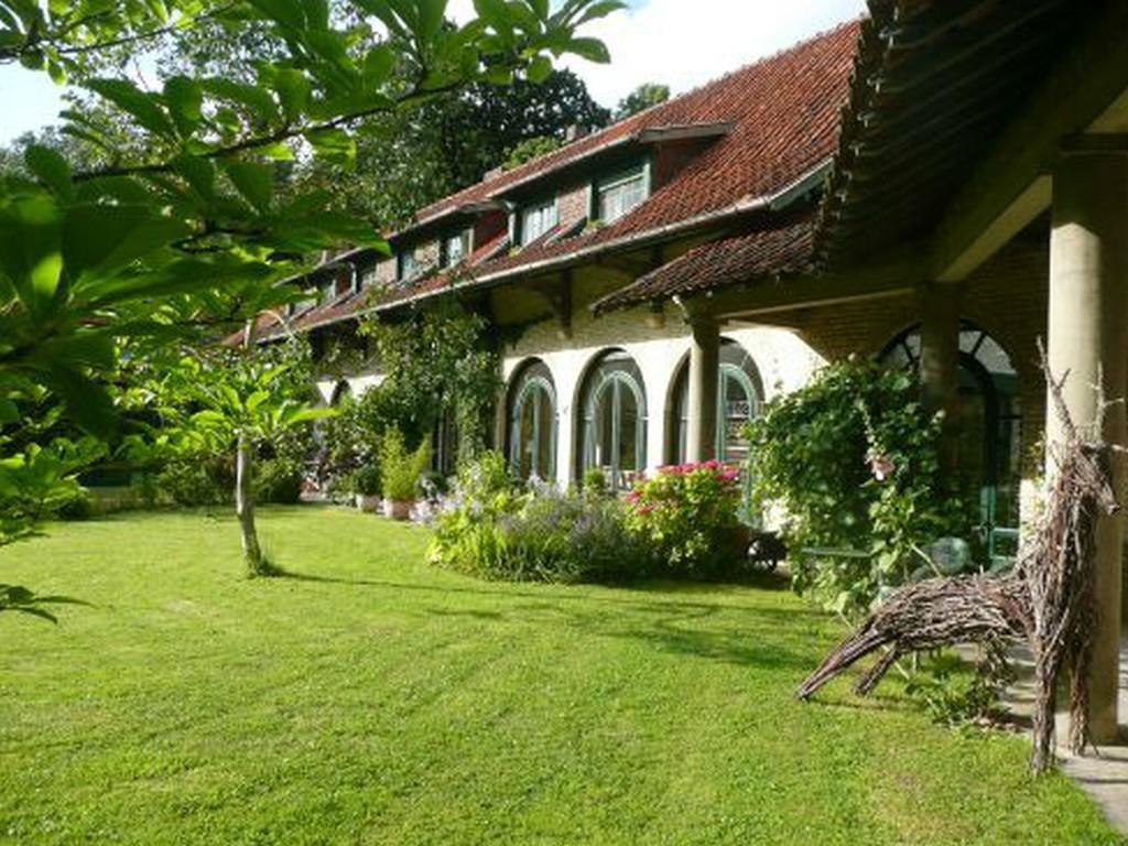 Manoir De Bois En Ardres Bed & Breakfast Екстериор снимка