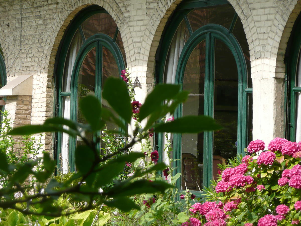 Manoir De Bois En Ardres Bed & Breakfast Екстериор снимка