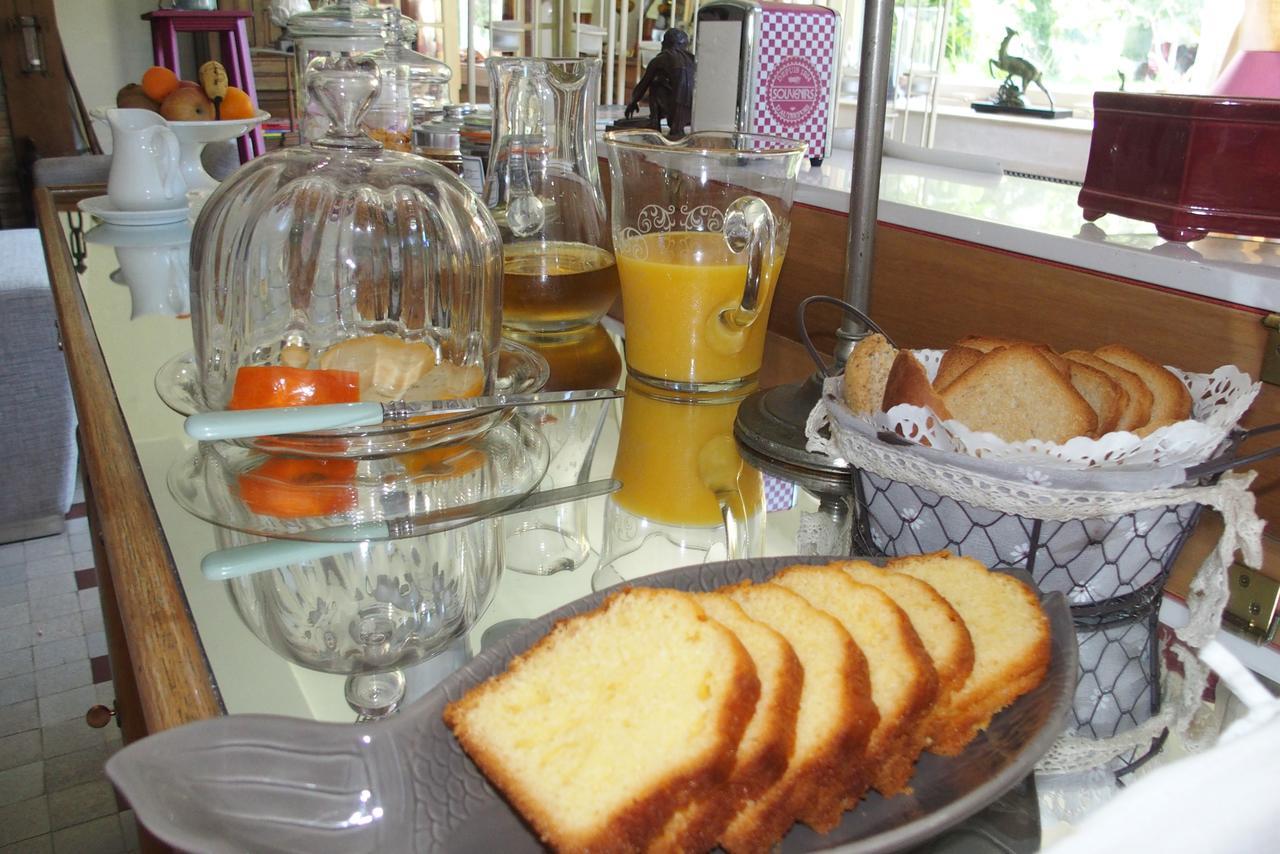 Manoir De Bois En Ardres Bed & Breakfast Екстериор снимка